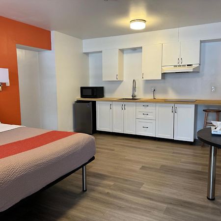 Motel 6-Moncton, Nb Exteriör bild
