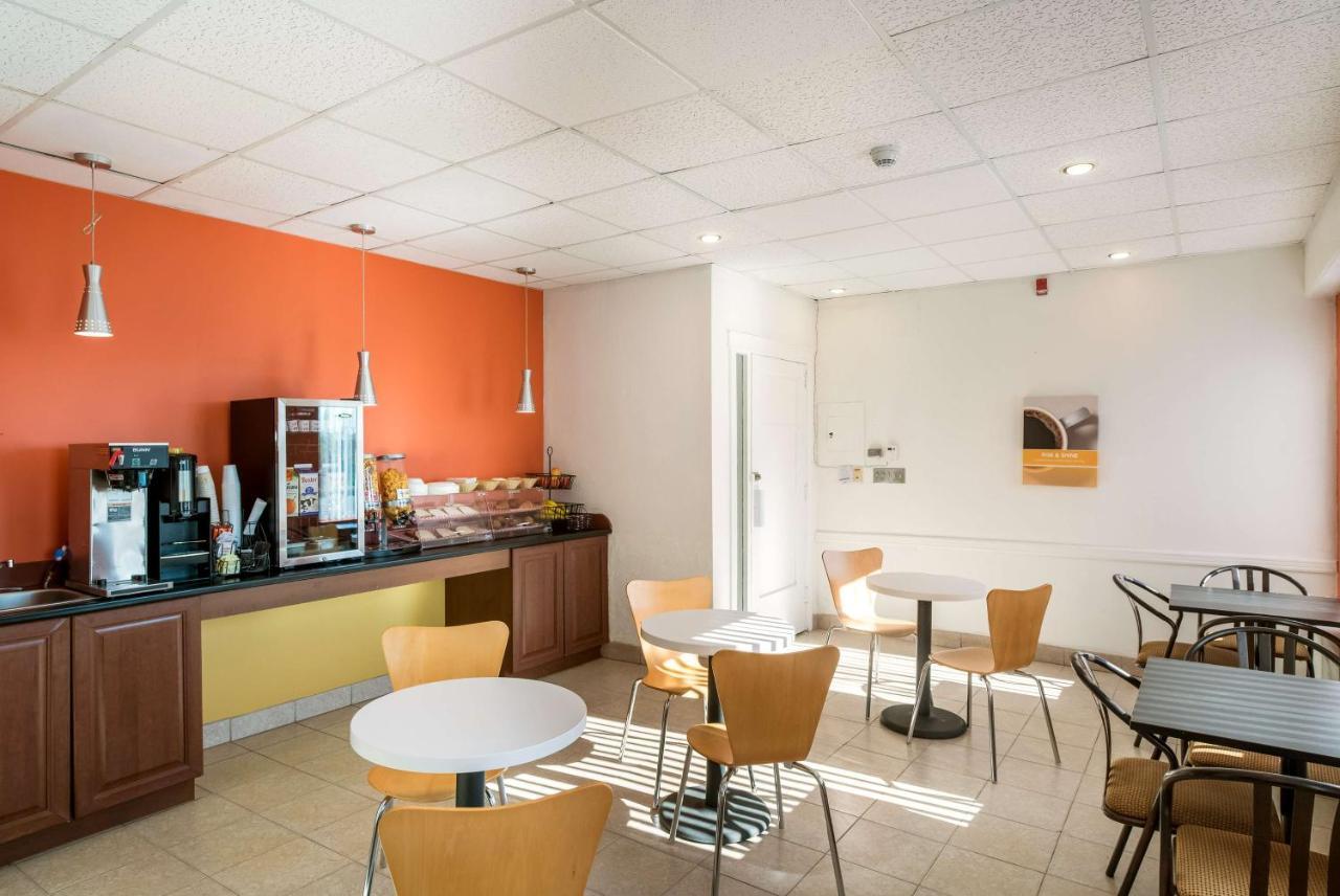 Motel 6-Moncton, Nb Exteriör bild