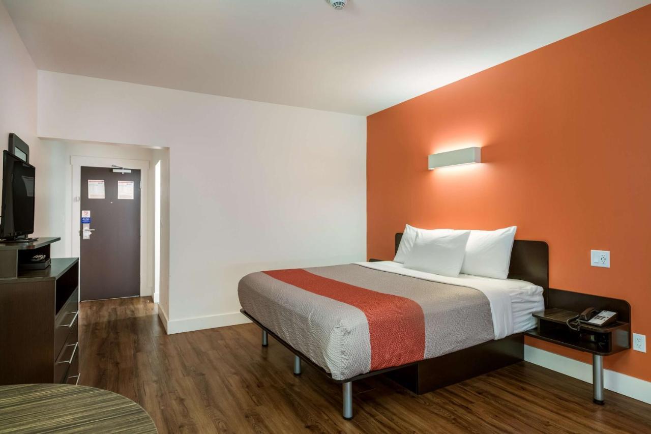 Motel 6-Moncton, Nb Exteriör bild